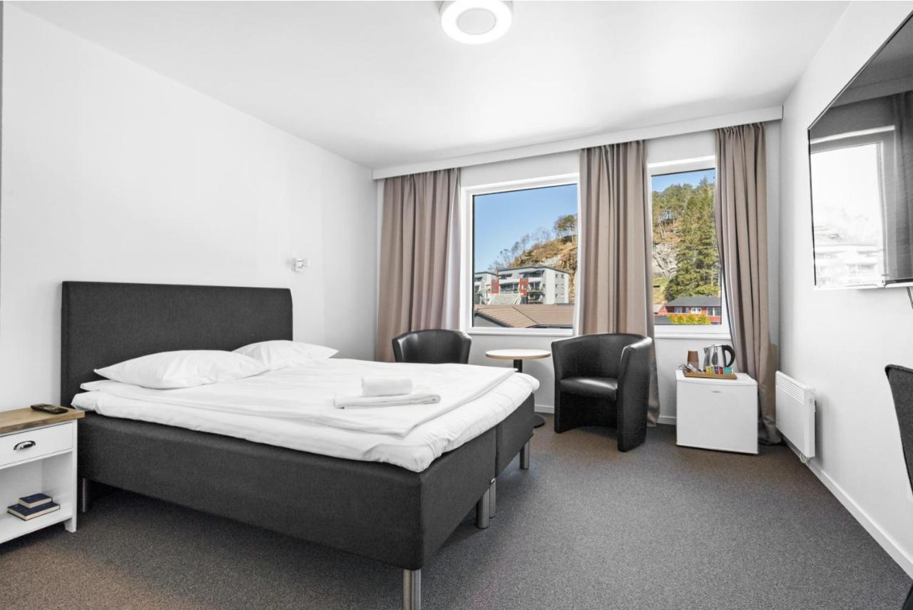 Kinn Hotell Florø Extérieur photo